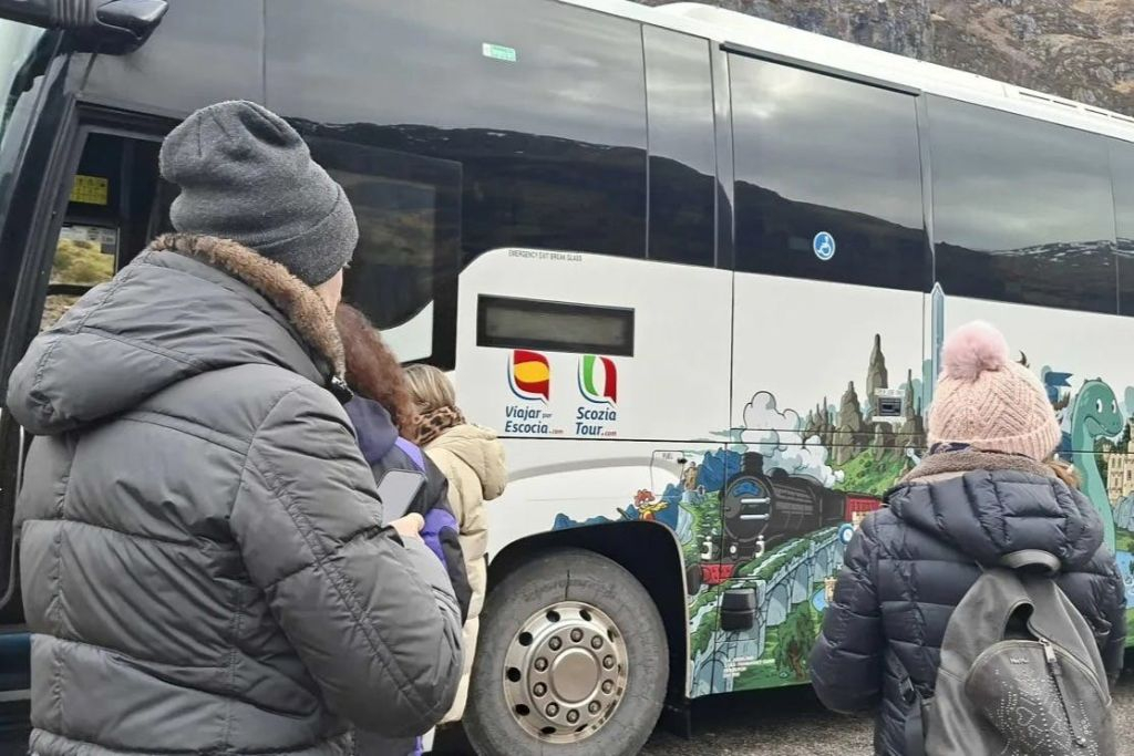 Loch Ness, Glencoe & Scottish Highlands: Guided Tour from Edinburgh