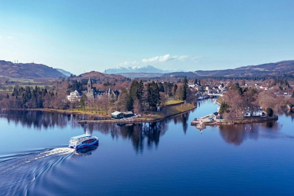 Loch Ness, Glencoe & Scottish Highlands: Guided Tour from Edinburgh
