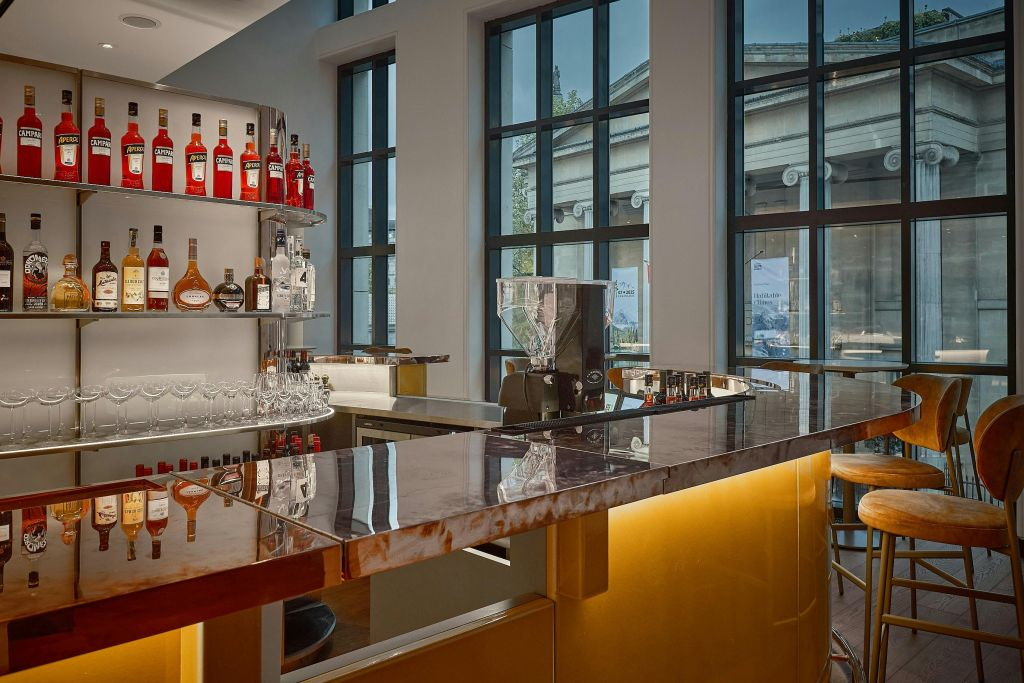 The National Gallery: Guided Tour + Aperitif Platter & Drink