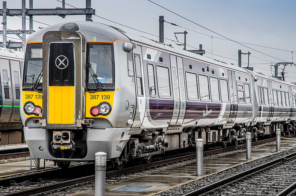 London: Discounted Express Train To/From Heathrow Airport & Paddington