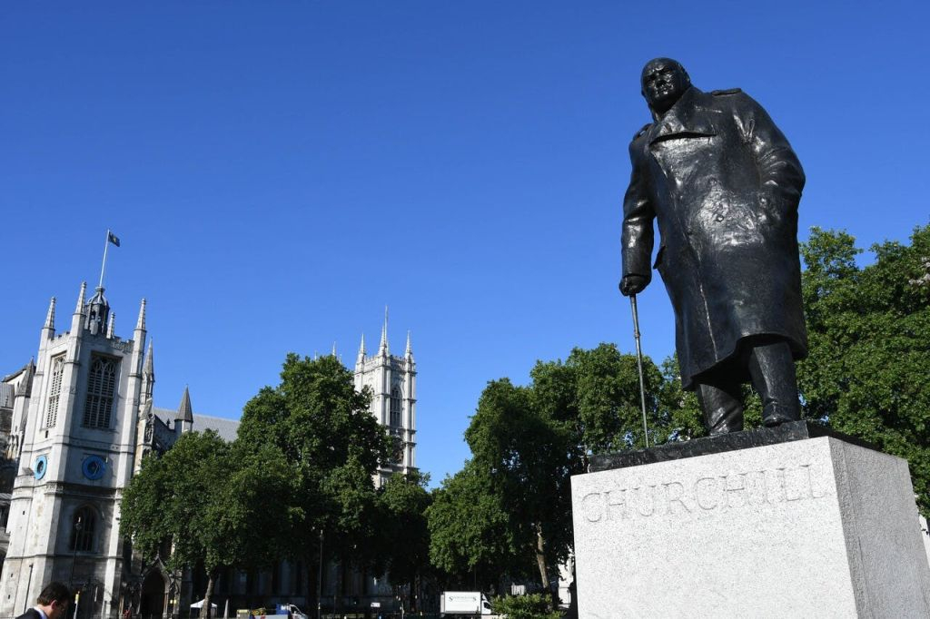 Private Tour: See Over 30 Top London Sights! Fun Local Guide