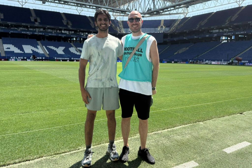 Barcelona: Visita guiada de fútbol con 4 clubes y 2 museos