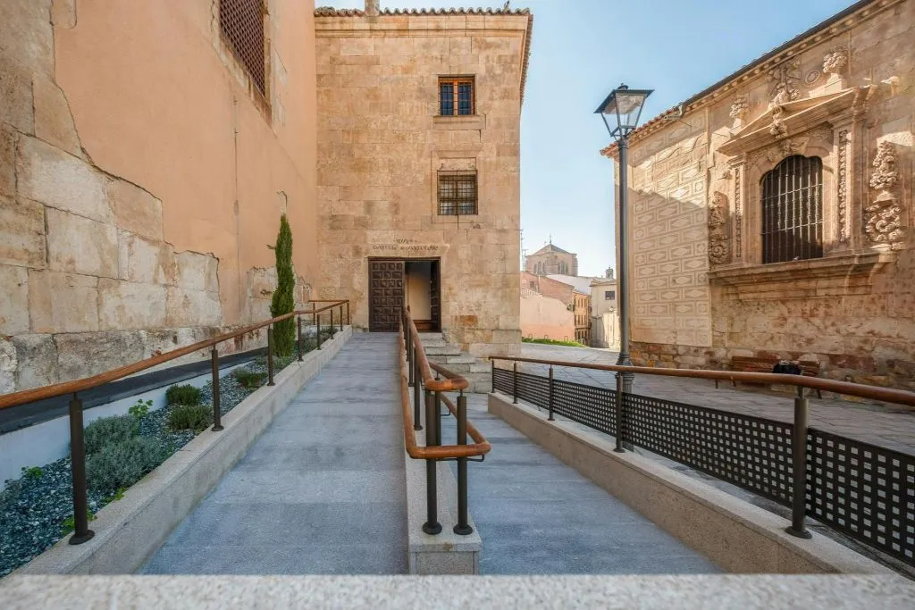 Convento-Museo Las Claras: Entrada + Audioguía