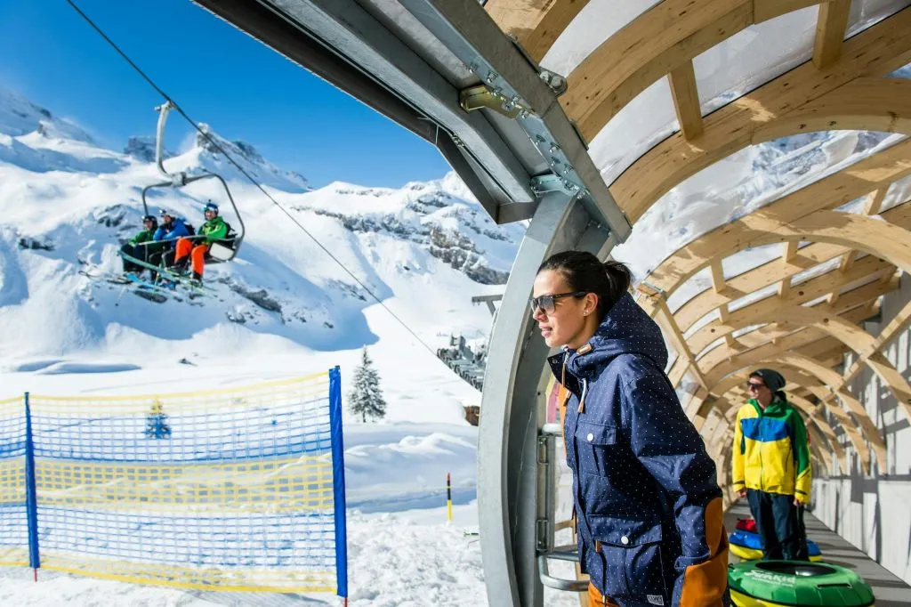 Mount Titlis Snow Experience with Transport from Zurich