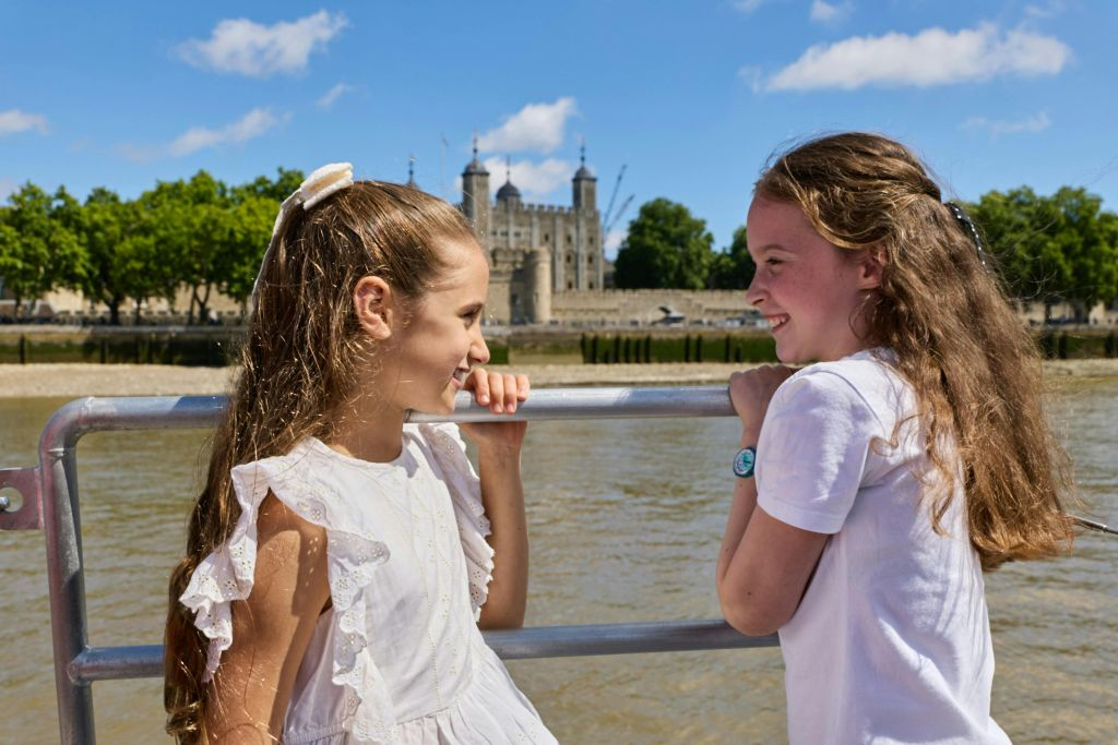 London: Guided Thames River Cruise