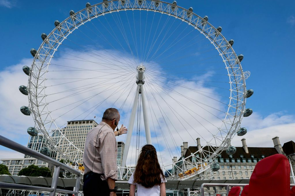 London: Guided Thames River Cruise