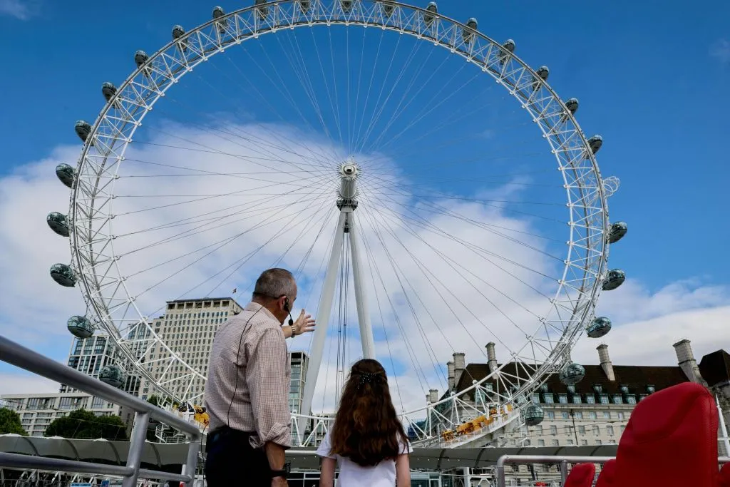 London: Guided Thames River Cruise