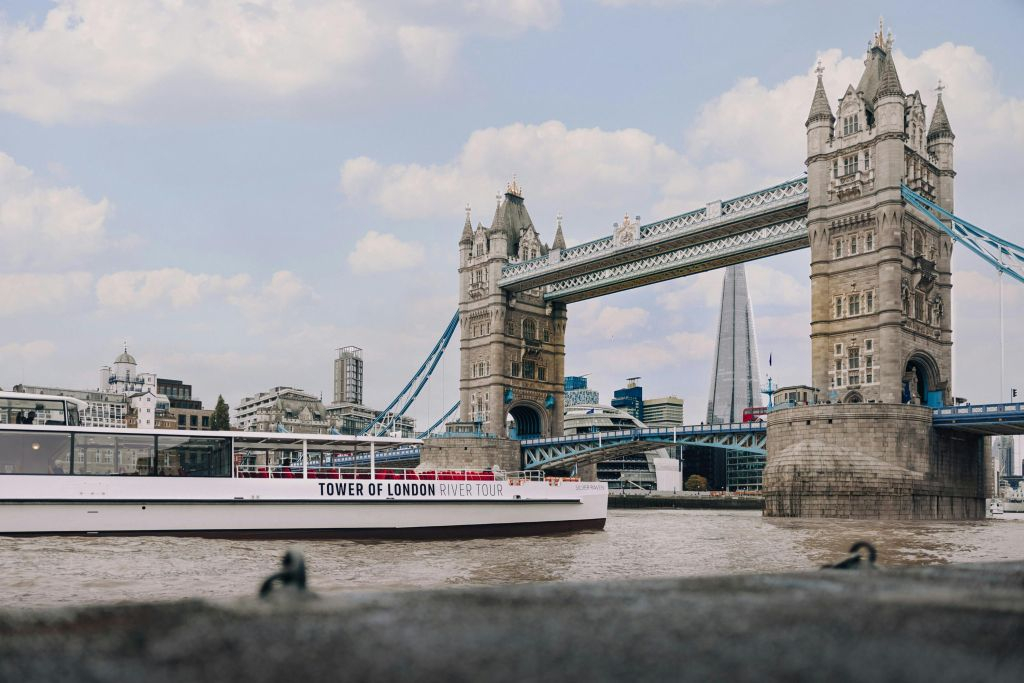 Tour oficial da Torre de Londres no rio