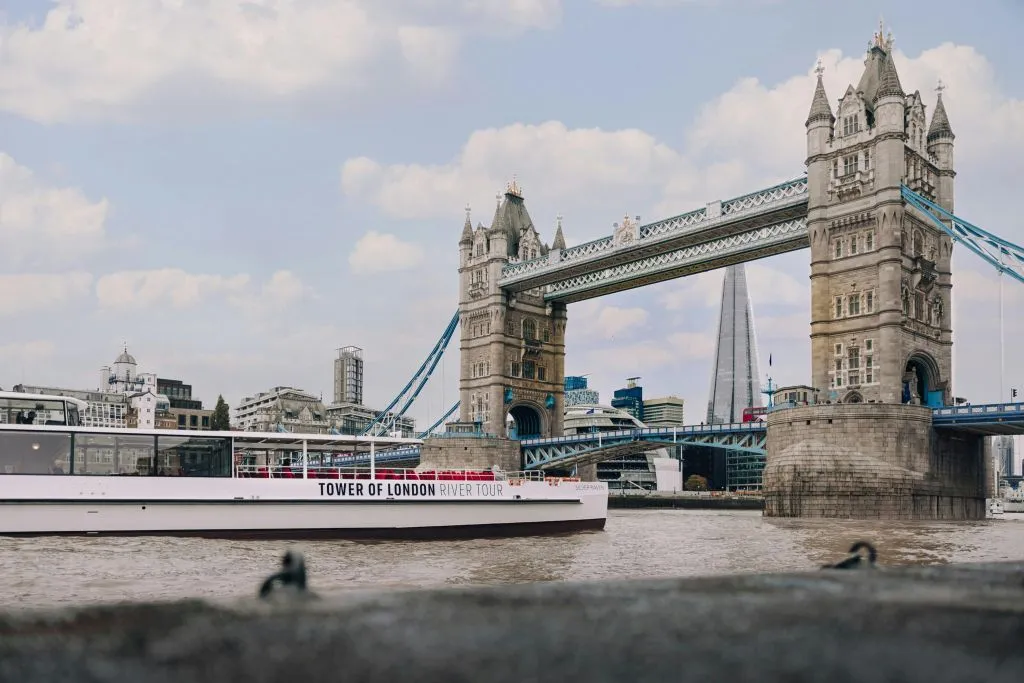 London: Guided Thames River Cruise
