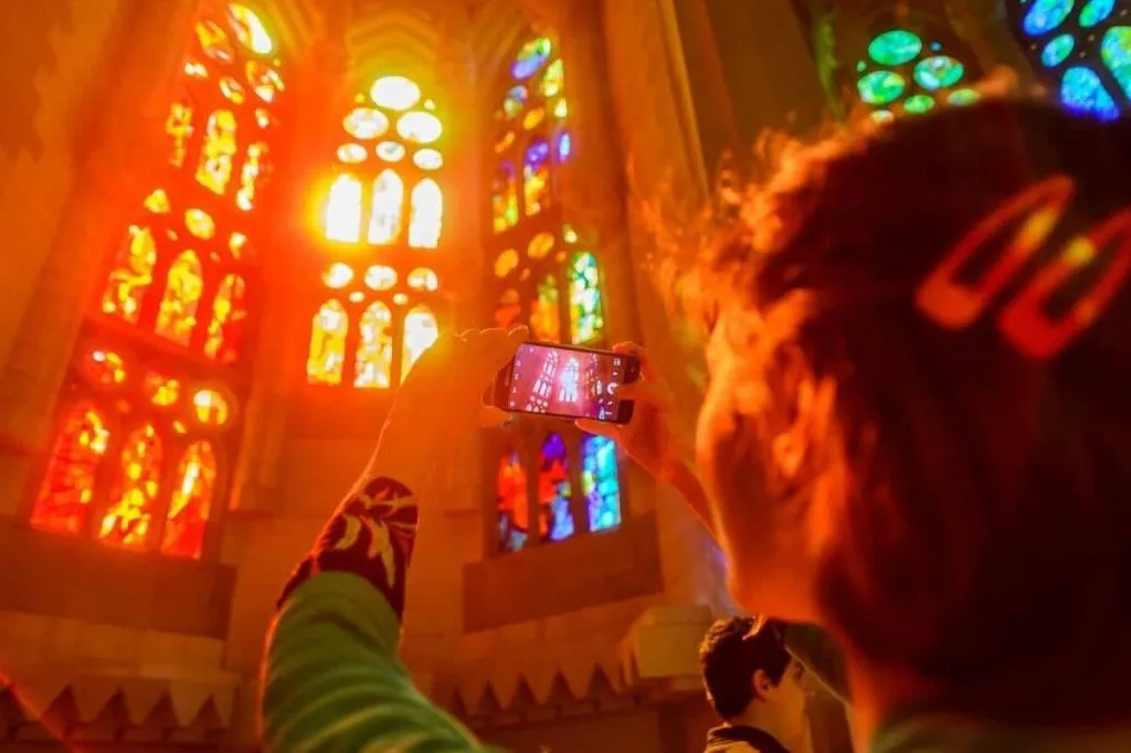Park Güell y Sagrada Familia: Entrada sin colas + Tour guiado para grupos reducidos