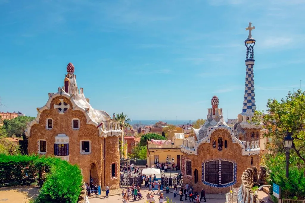 Park Güell y Sagrada Familia: Entrada sin colas + Tour guiado para grupos reducidos