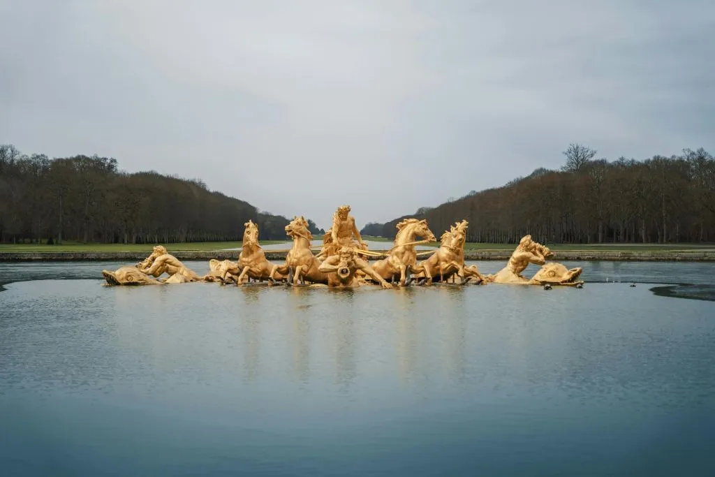 Eiffel Tower & Versailles Palace: One-Day Tour