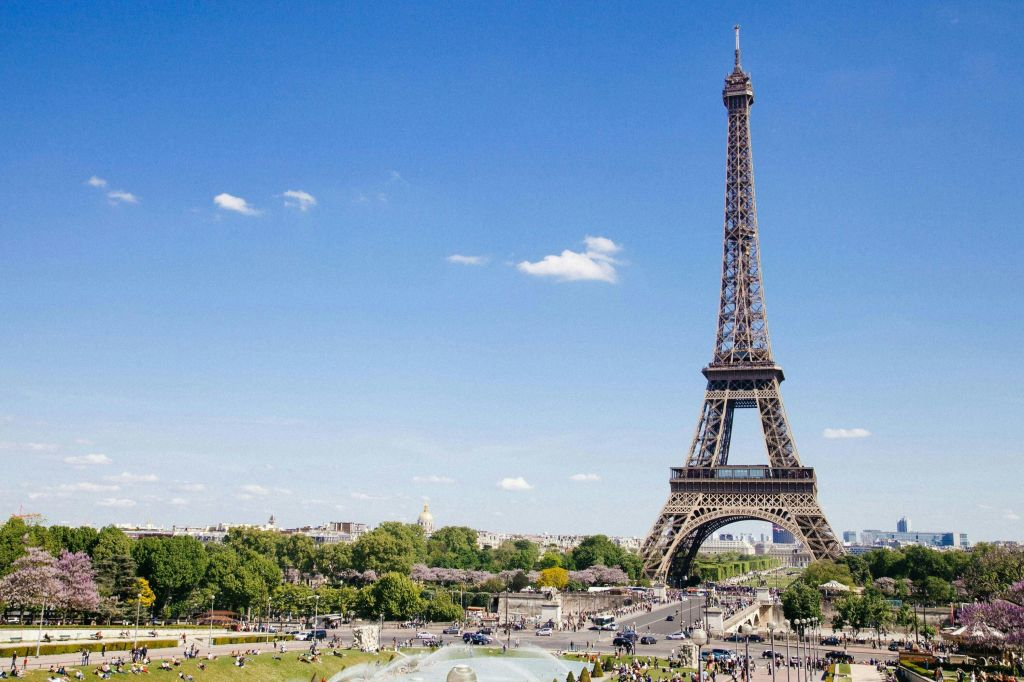 Eiffel Tower & Versailles Palace: One-Day Tour