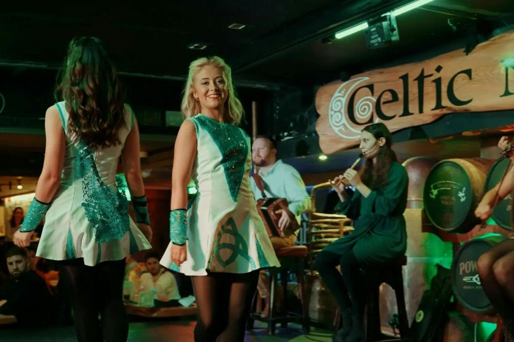 Dublin: Noites Celtas com jantar, música e espetáculo de dança irlandeses
