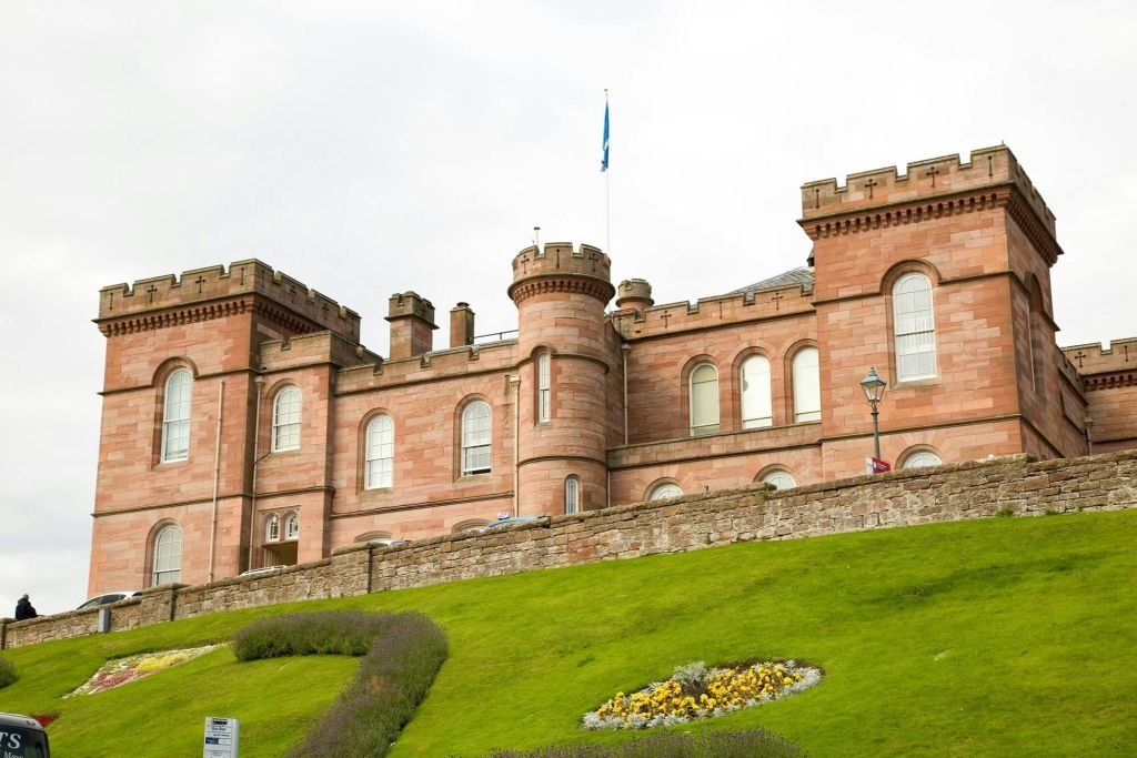 Inverness Castle: Entry Ticket + City Audio Guide