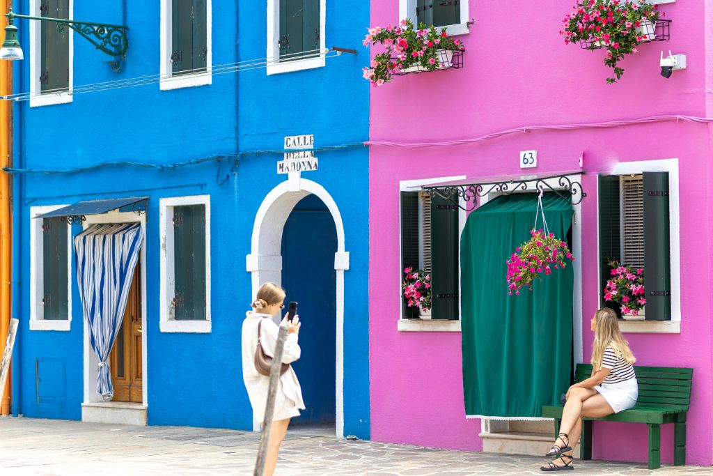 Murano e Burano: tour in barca dalla stazione ferroviaria di Santa Lucia + dimostrazione di soffiatura del vetro