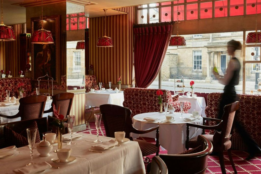 London: Royal Tour with Afternoon Tea