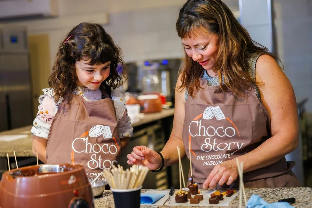 Choco Story Colmar: Biglietto d'ingresso + Audioguida + Laboratorio di cioccolato e degustazioni
