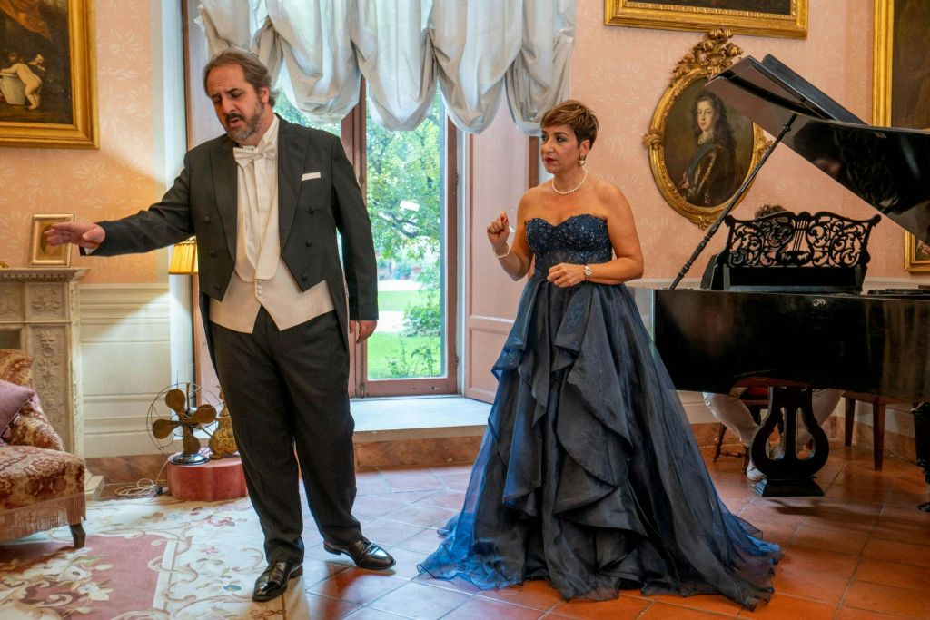 Palazzo Doria Pamphilj: Secret Apartments Guided Tour + Opera Concert