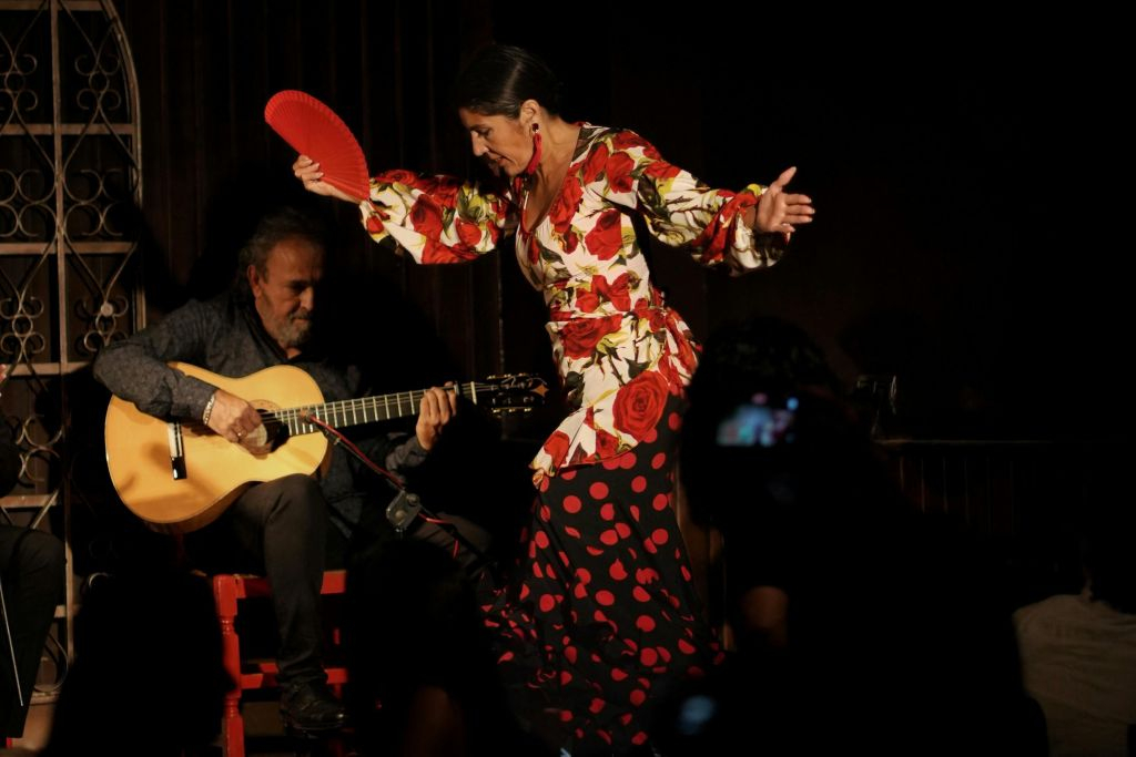 Taberna Flamenca El Cortijo: Espectáculo de flamenco + Tapas opcionales