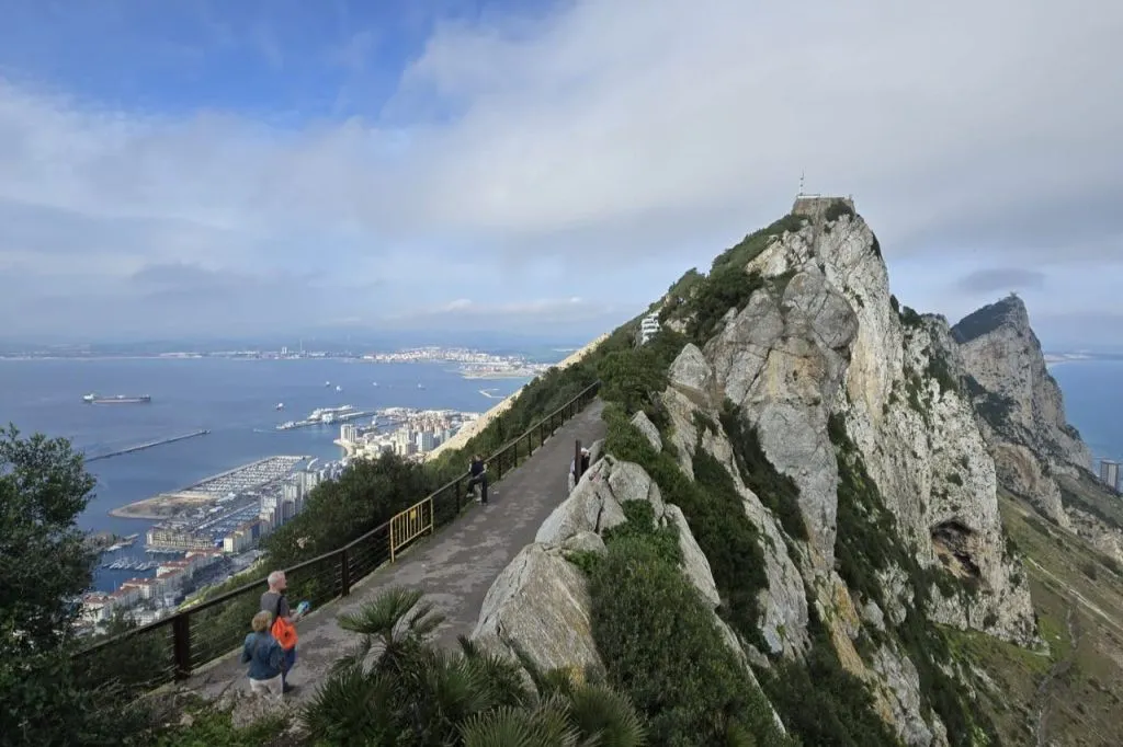 Gibraltar y Mijas: excursión guiada de día completo desde Málaga