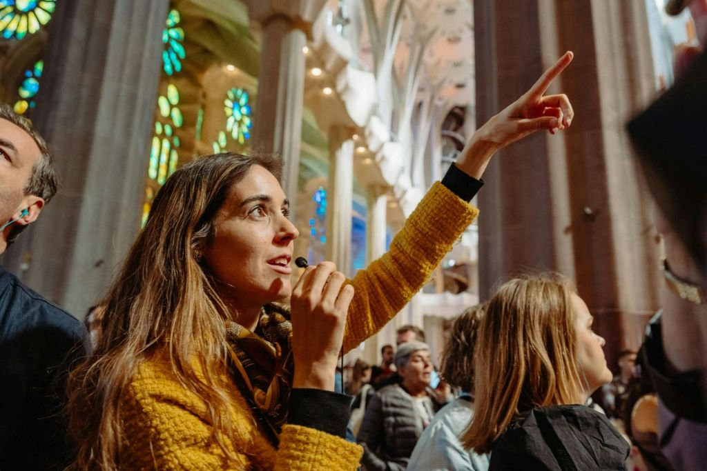 Barcelona: Recorrido por las obras más destacadas de Gaudí + Sagrada Familia y Casa Batlló sin colas