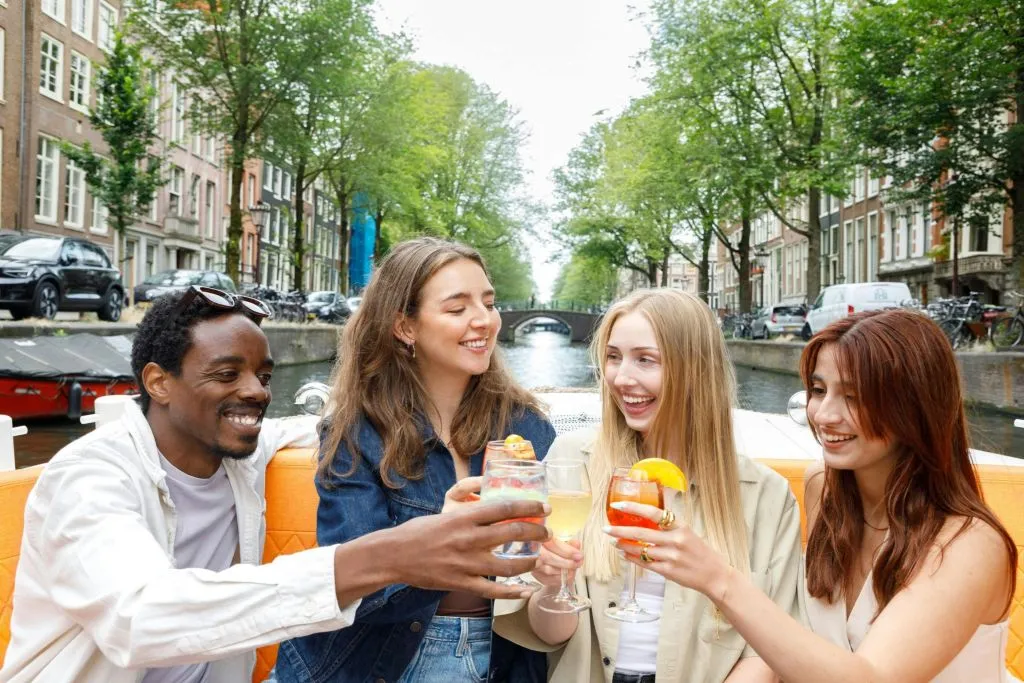 Ámsterdam: Paseo en barco de lujo por los canales desde la Casa de Ana Frank