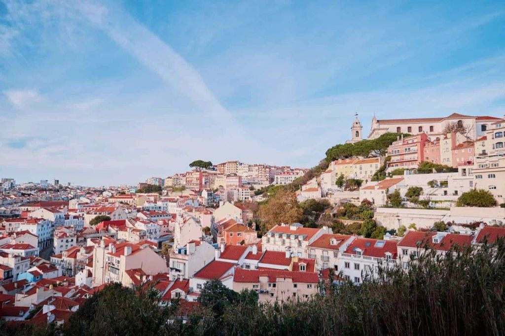 City Sightseeing Lisboa: 48 horas de Hop-on Hop-off + passeio a pé e passeio noturno