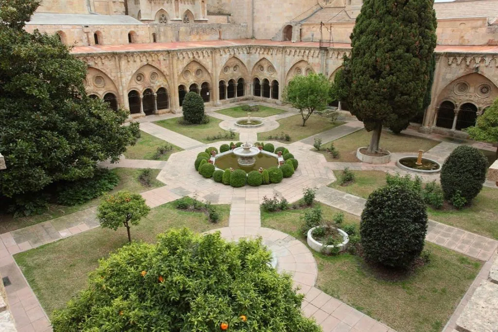 Tarragona Cathedral: Summer Nights Concert + Glass of Cava