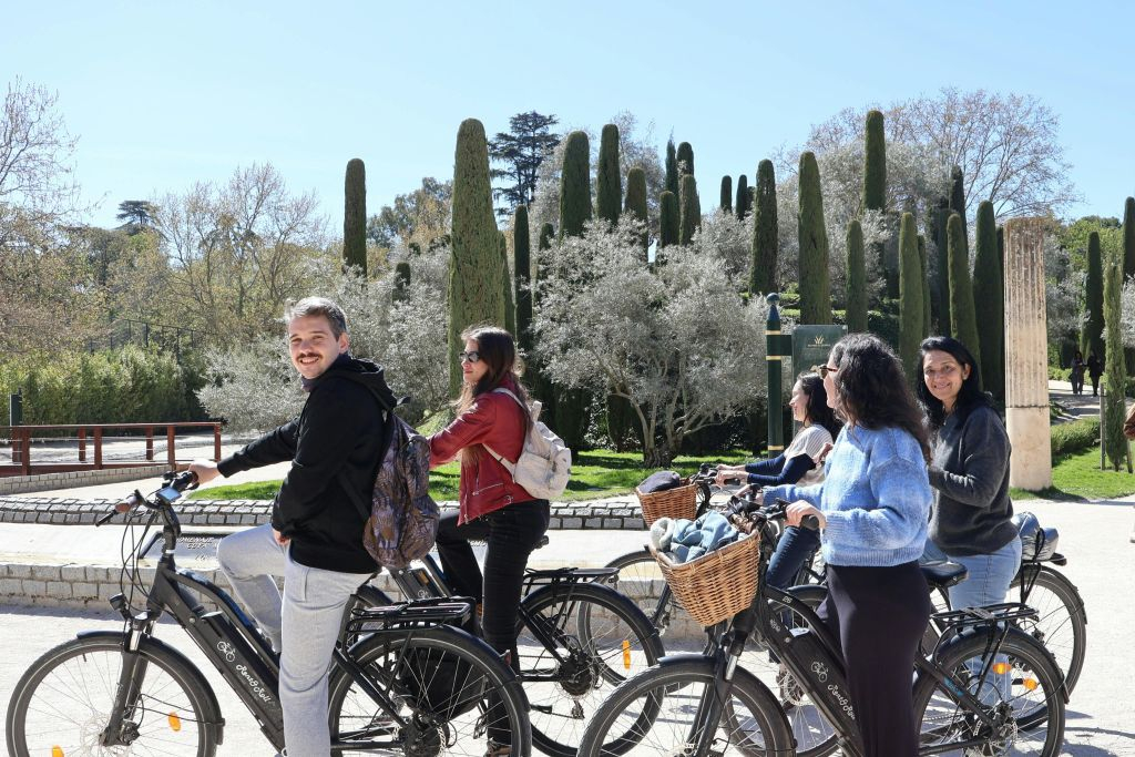 Museo del Prado: Entrada sin colas + Visita guiada + Recorrido en bicicleta eléctrica por el Parque del Retiro