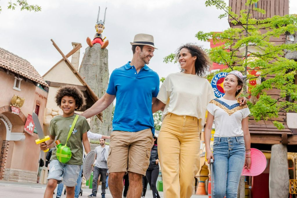 Parc Astérix : navette aller-retour depuis Paris