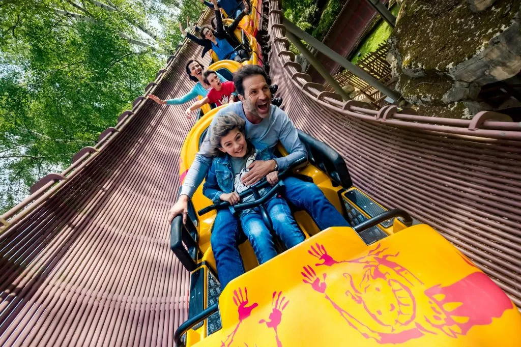 Parc Astérix: Roundtrip Shuttle Transport from Paris