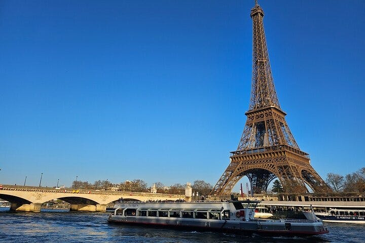 Canal Saint-Martin et Seine : croisière touristique guidée