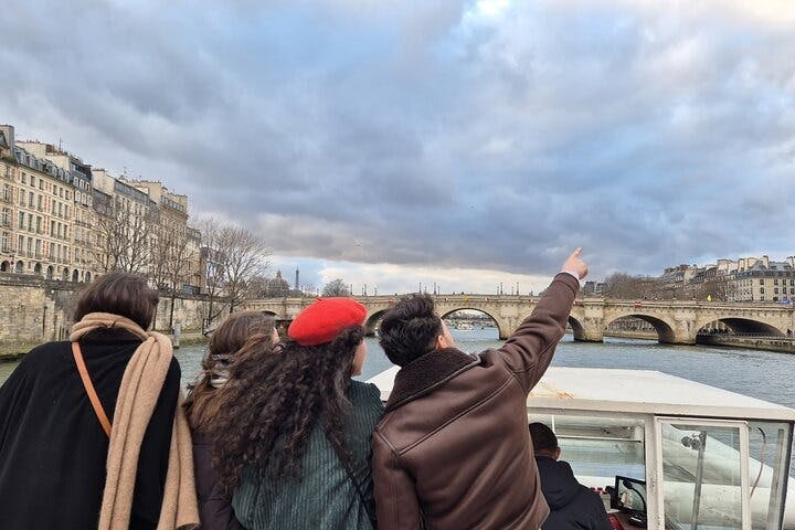 Canal Saint-Martin et Seine : croisière touristique guidée