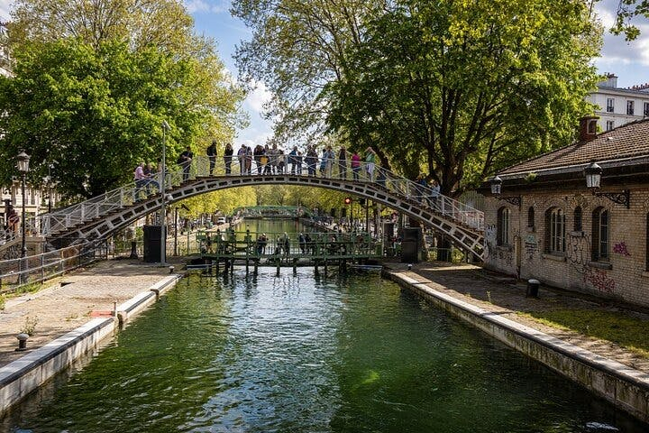 Canal Saint-Martin et Seine : croisière touristique guidée