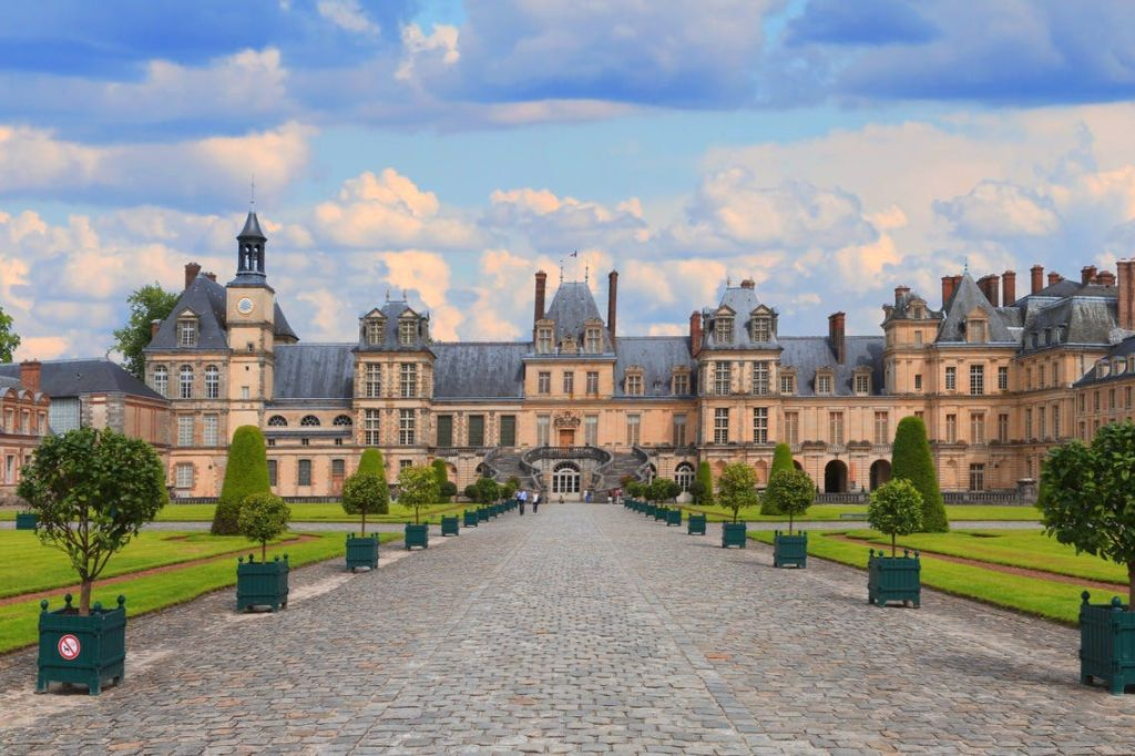Château de Fontainebleau et château de Vaux-le-Vicomte : visite guidée au départ de Paris