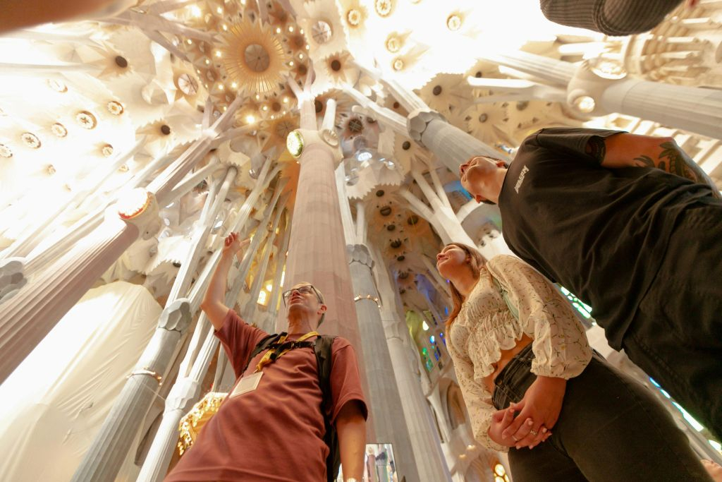 Sagrada Familia: Entrada sin colas + Tour guiado semiprivado
