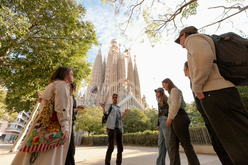 Sagrada Familia: Entrada sin colas + Tour guiado semiprivado