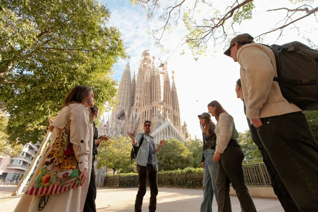Sagrada Familia: Entrada sin colas + Tour guiado semiprivado