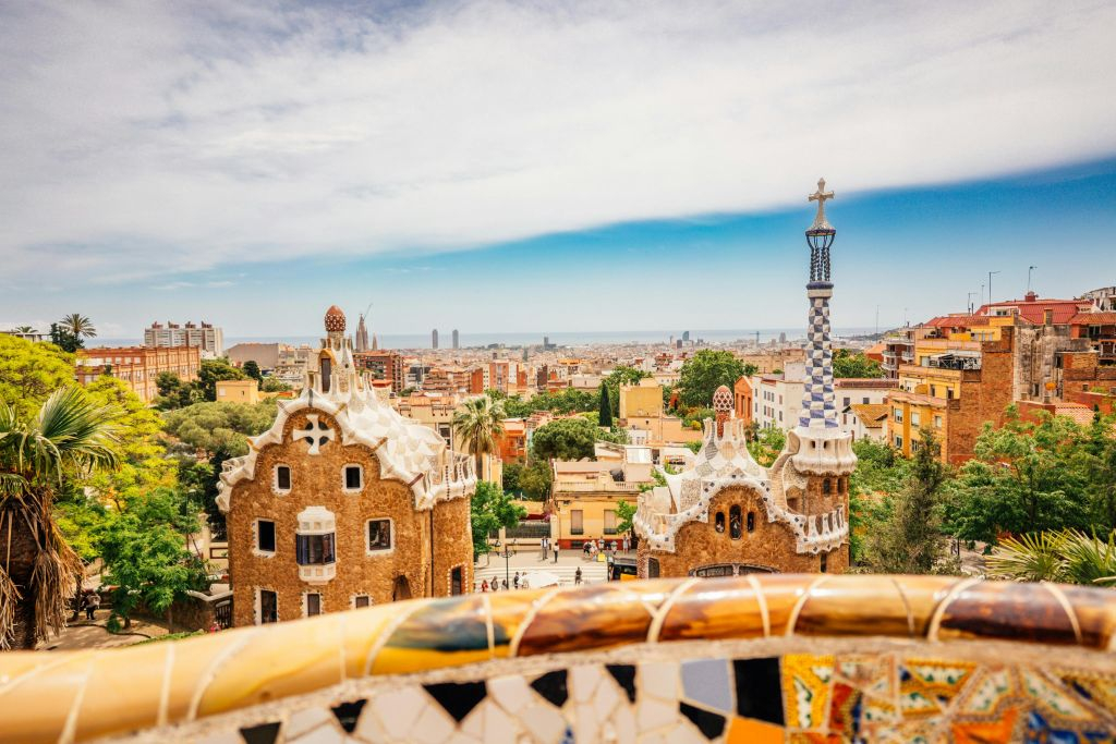 Park Güell y Sagrada Familia: Entrada sin colas + Tour guiado + Transporte