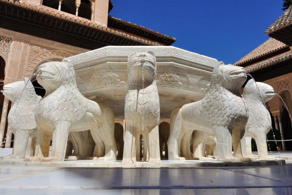 La Alhambra, los Palacios Nasríes, el Albaicín y el Sacromonte: visita guiada privada
