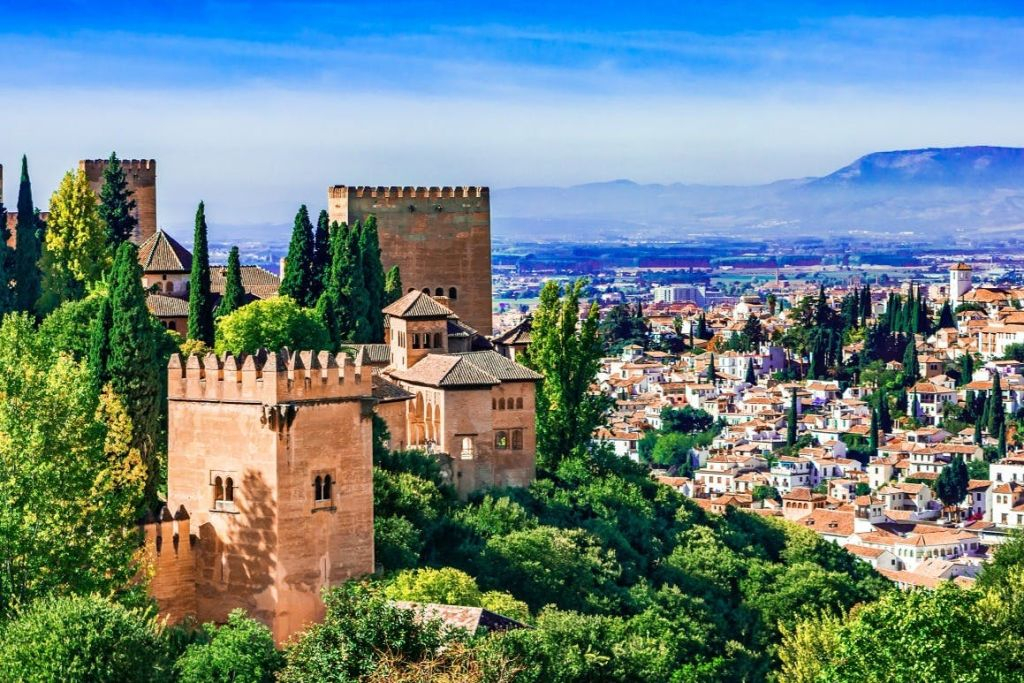 La Alhambra, los Palacios Nasríes, el Albaicín y el Sacromonte: visita guiada privada