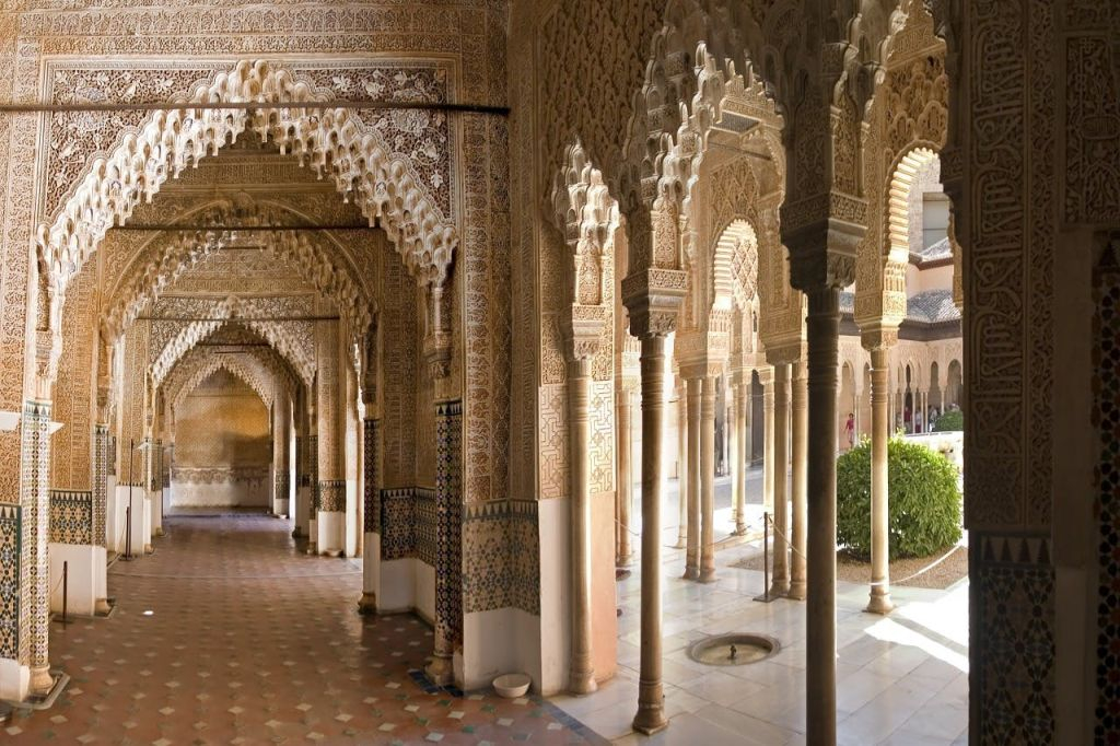 La Alhambra, los Palacios Nasríes, el Albaicín y el Sacromonte: visita guiada privada