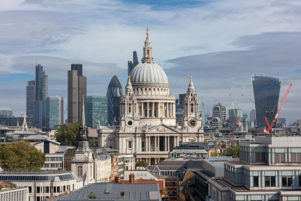 London: St Paul's Cathedral Entry with Audio Guide + 1-Day Uber Boat Pass