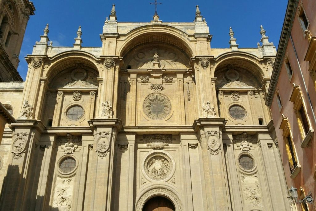 Catedral de Granada, Capilla Real, Alhambra y Palacios Nasríes: visita en grupo reducido