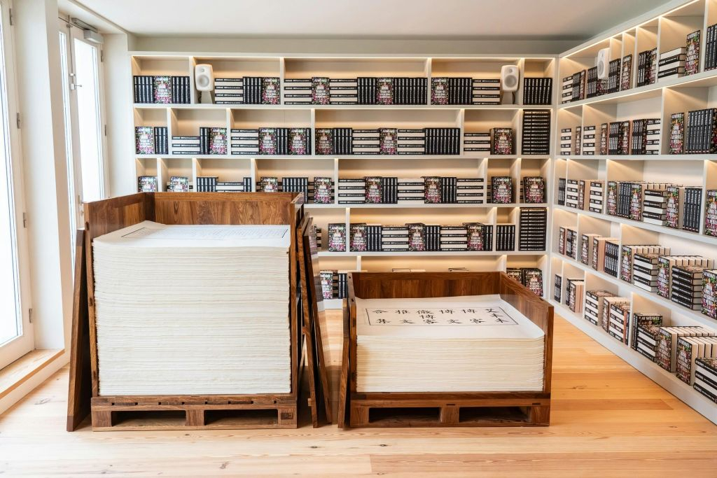 Livraria Lello Porto: Exposição «A4», de Ai Weiwei