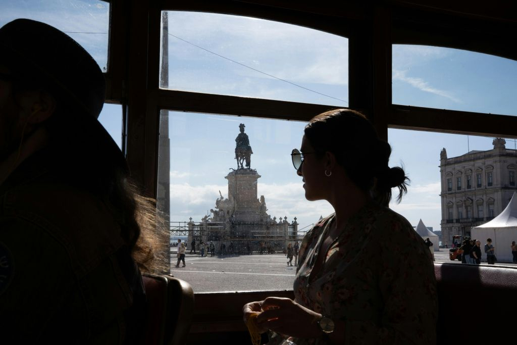 Lisboa: Excursão de 48 horas de elétrico «Royal & Legacy» e «Hills» com entrada e saída livre + audioguia