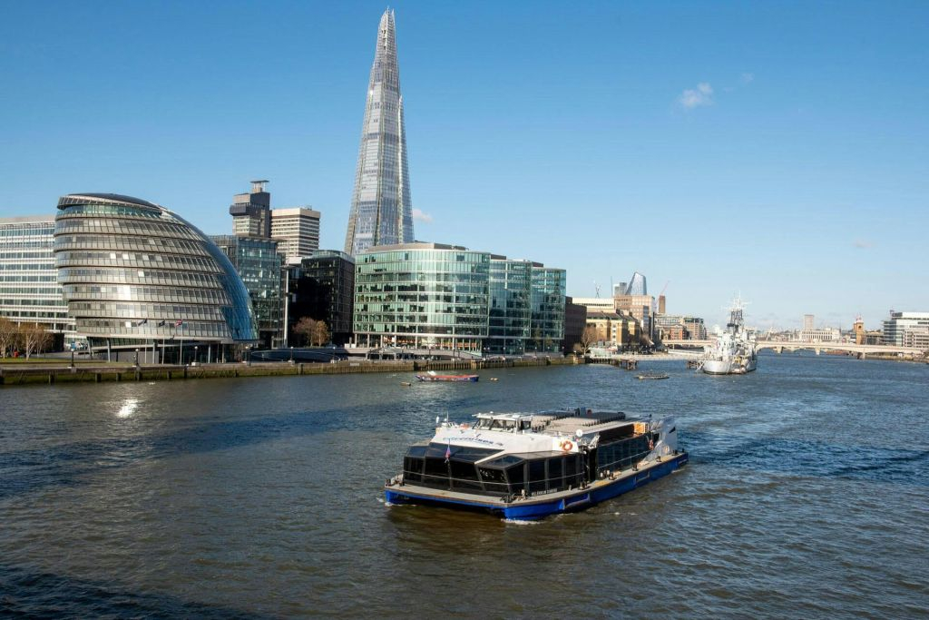 London: Full-Day Walking Tour + River Cruise