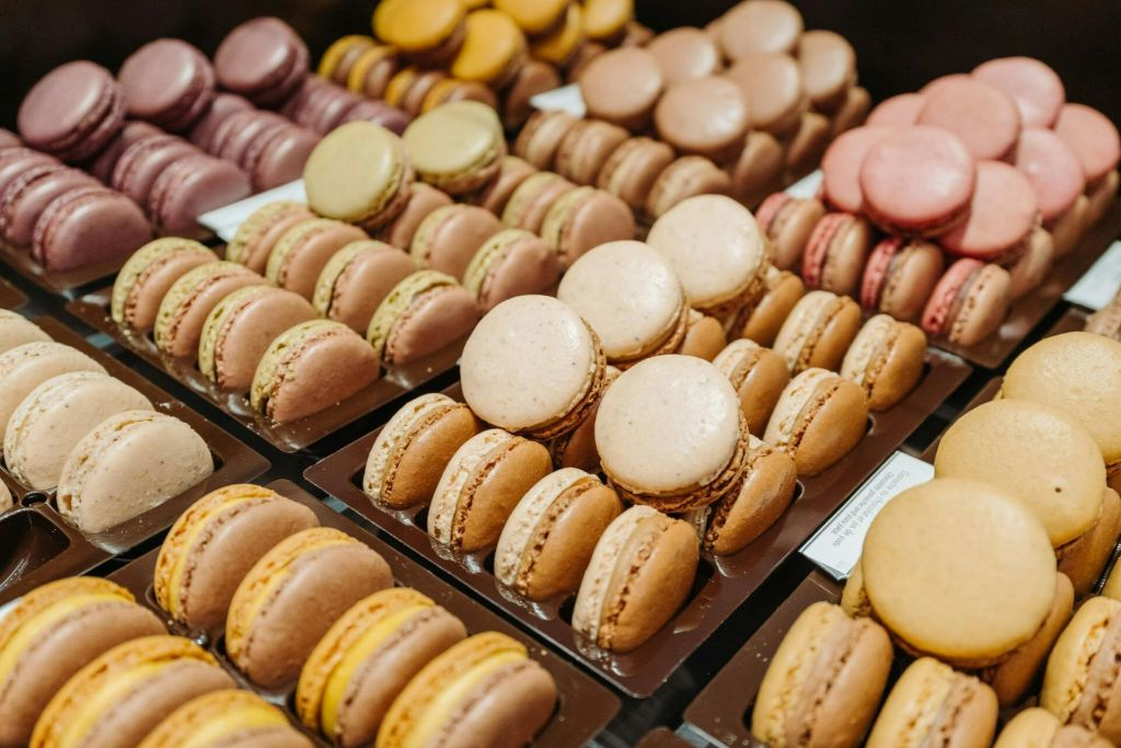 Paris : visite gastronomique guidée à pied en petit groupe + dégustations et vin