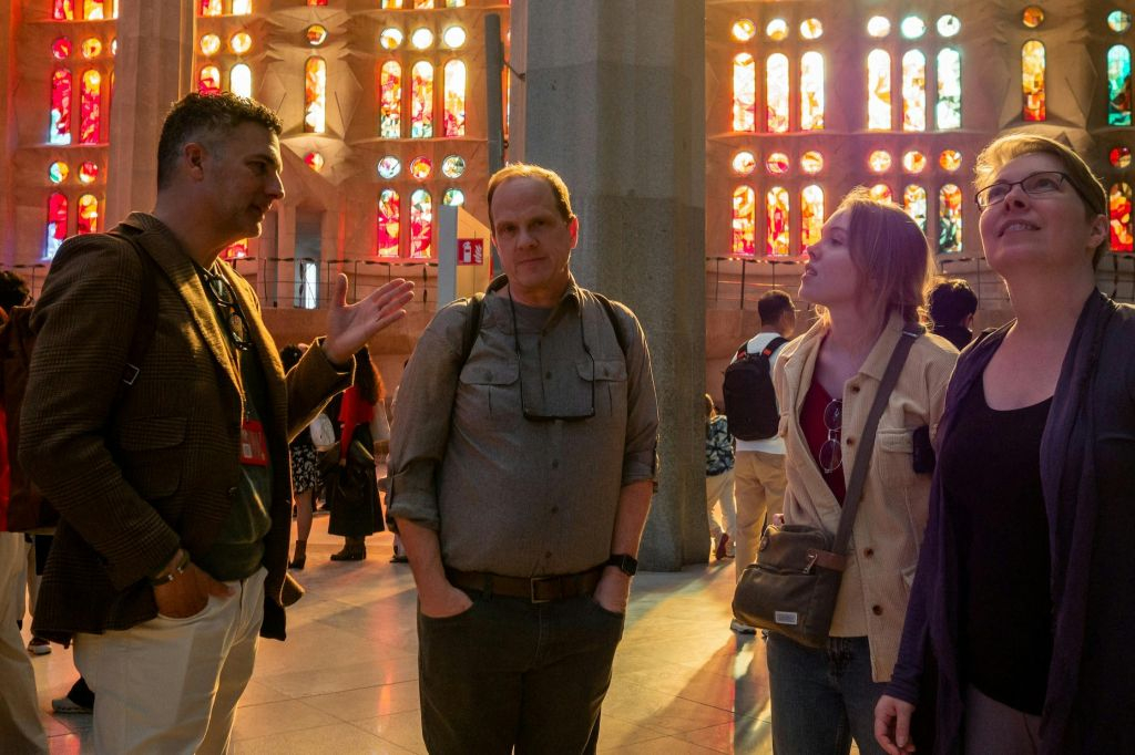 Sagrada Familia: Entrada sin colas + Visita guiada en grupo reducido + Acceso a la Torre de la Pasión